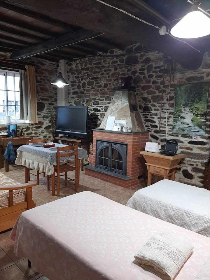 Casa Do Hiebra Alojamiento Rural Ribeira Sacra Castroncelos Bagian luar foto