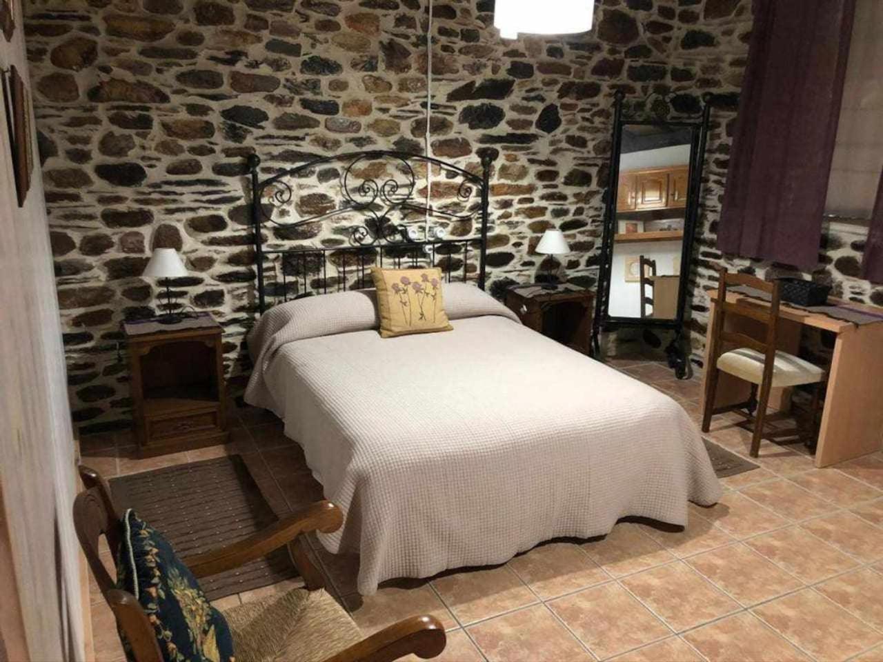 Casa Do Hiebra Alojamiento Rural Ribeira Sacra Castroncelos Bagian luar foto